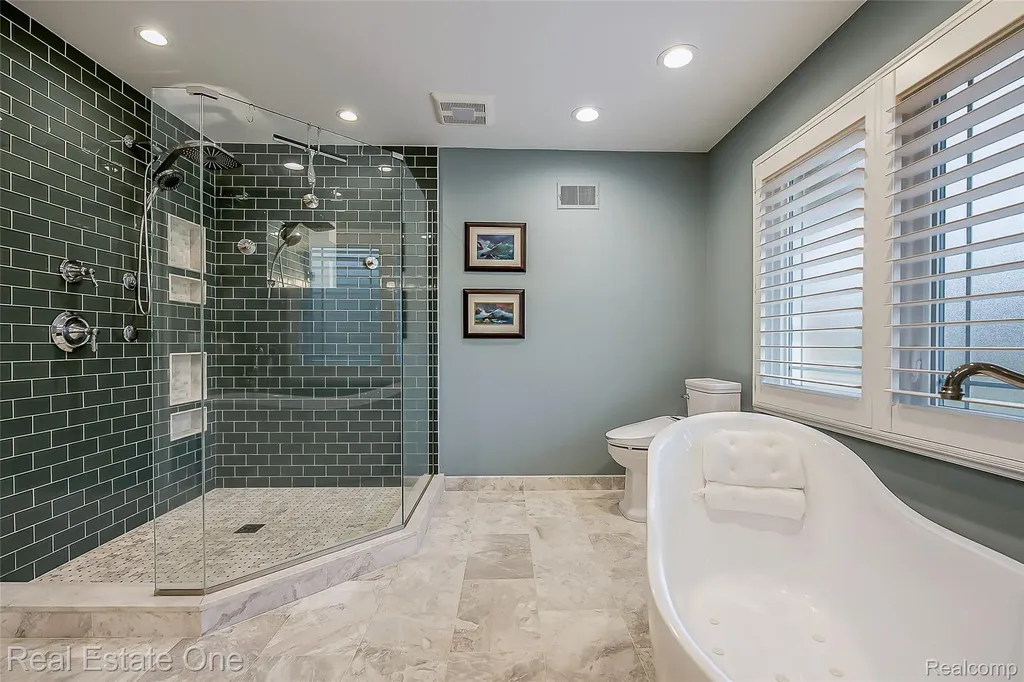 5350 Hidden Pines Drive Genoa Township MI 48116