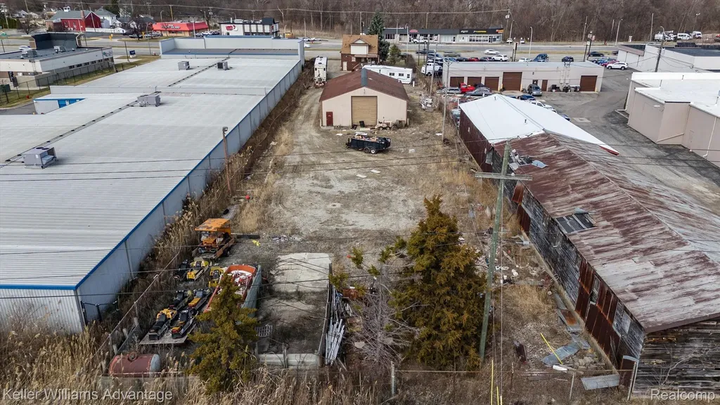 34233 Michigan Avenue Wayne City MI 48184