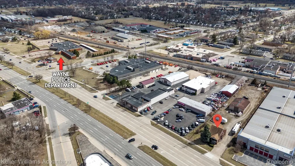 34233 Michigan Avenue Wayne City MI 48184