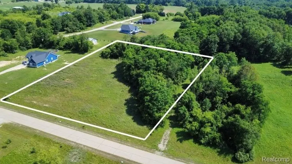 11 Lauren Lane Dryden Township MI 48428