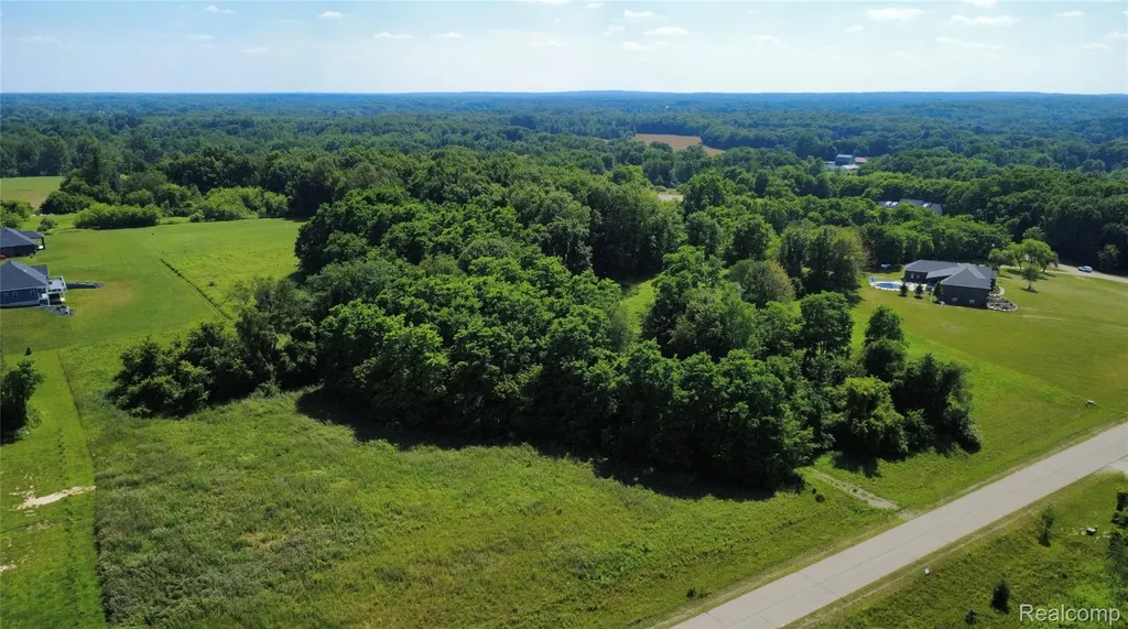11 Lauren Lane Dryden Township MI 48428