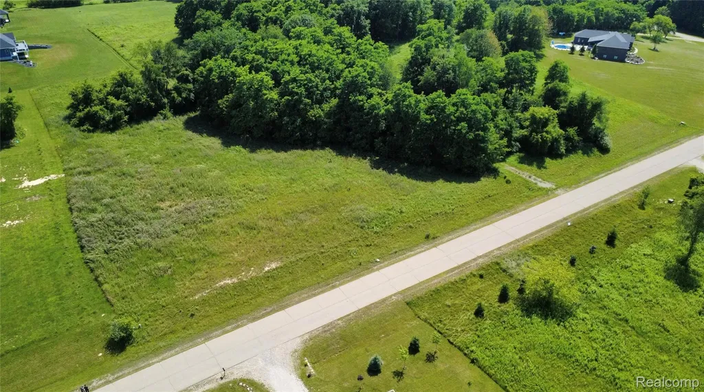 11 Lauren Lane Dryden Township MI 48428