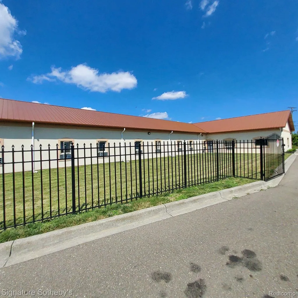 13850 Grand River Avenue Detroit City MI 48227