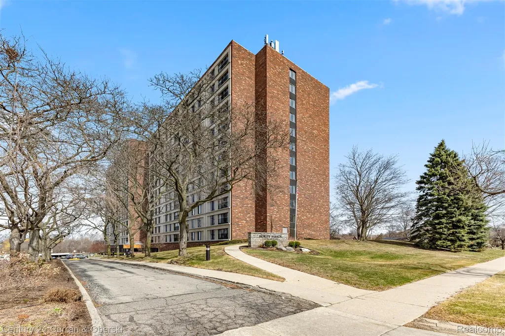 21800 Morley Avenue Dearborn City MI 48124