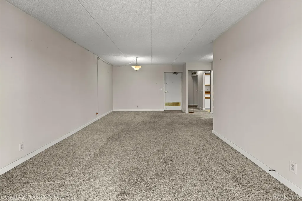 21800 Morley Avenue Dearborn City MI 48124