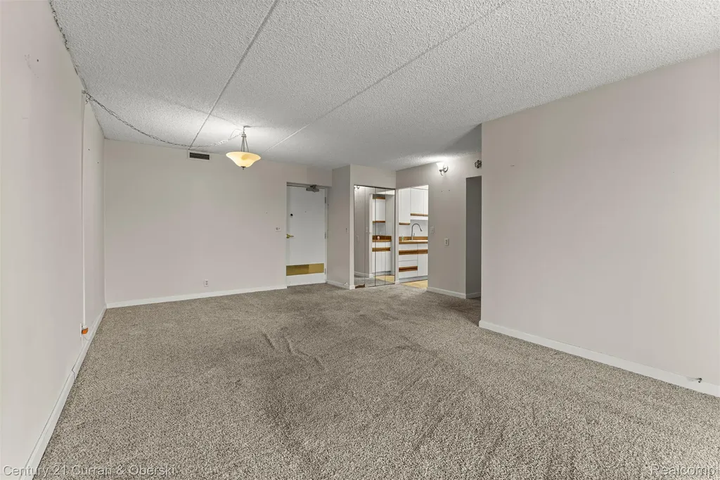 21800 Morley Avenue Dearborn City MI 48124
