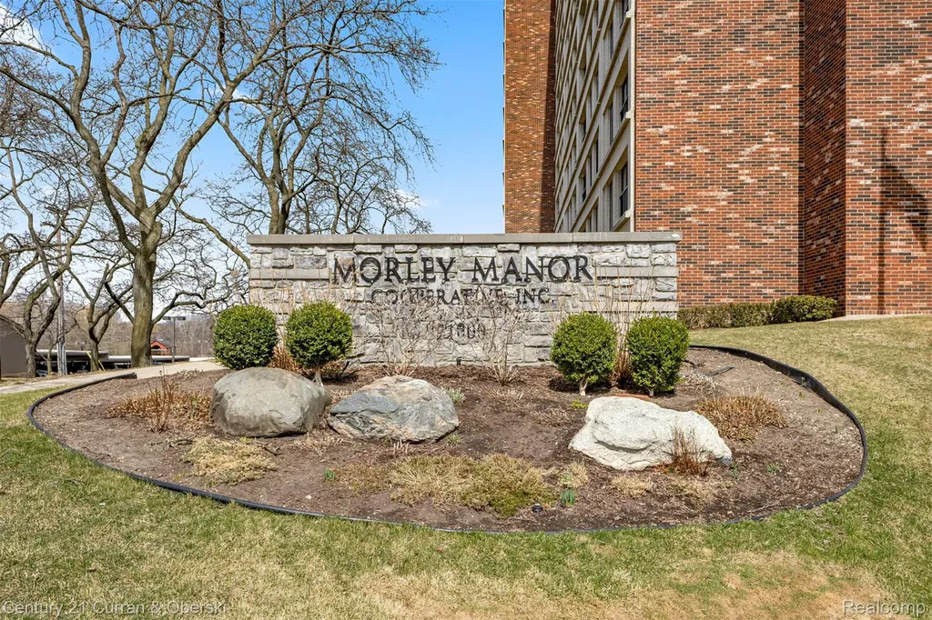 21800 Morley Avenue Dearborn City MI 48124