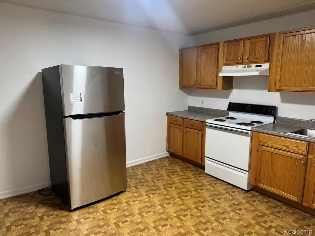 17 Stapleton Street Mt. Clemens City MI 48043