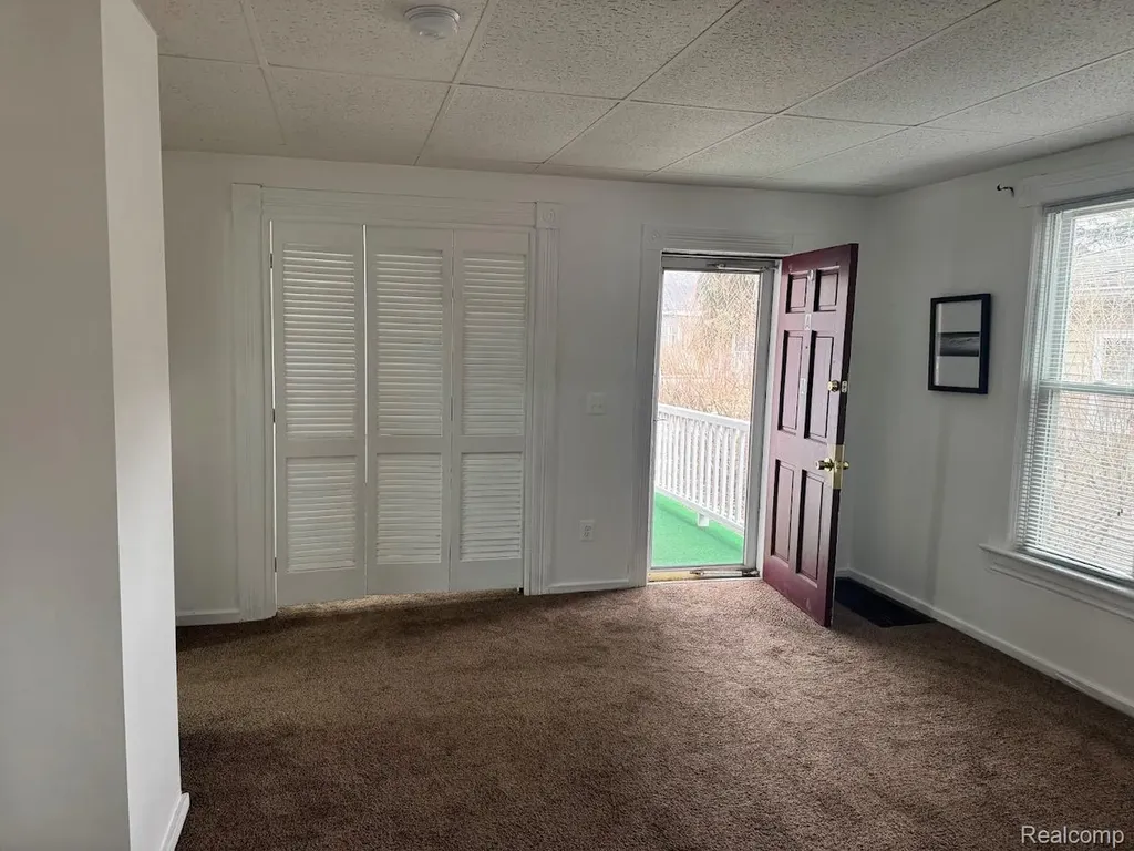 17 Stapleton Street Mt. Clemens City MI 48043