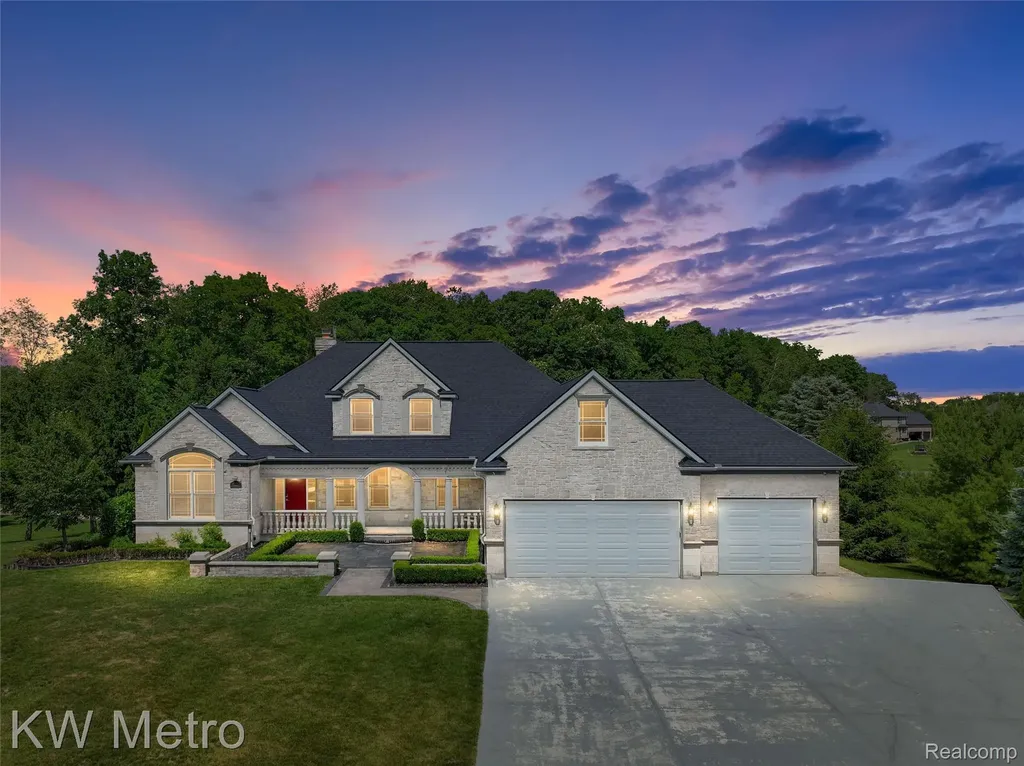 65884 Windrose Court Ray Township MI 48096