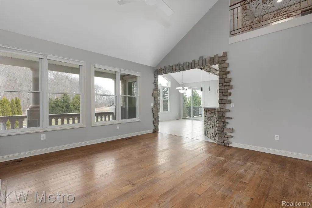 65884 Windrose Court Ray Township MI 48096