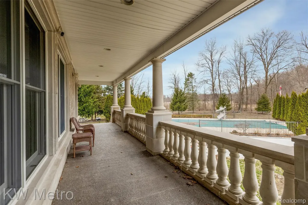 65884 Windrose Court Ray Township MI 48096