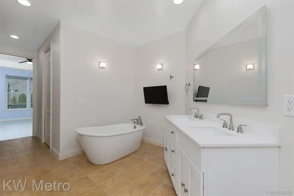 65884 Windrose Court Ray Township MI 48096