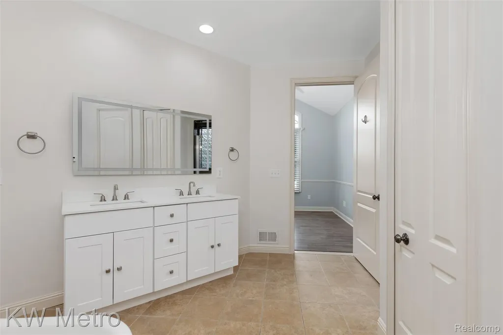65884 Windrose Court Ray Township MI 48096