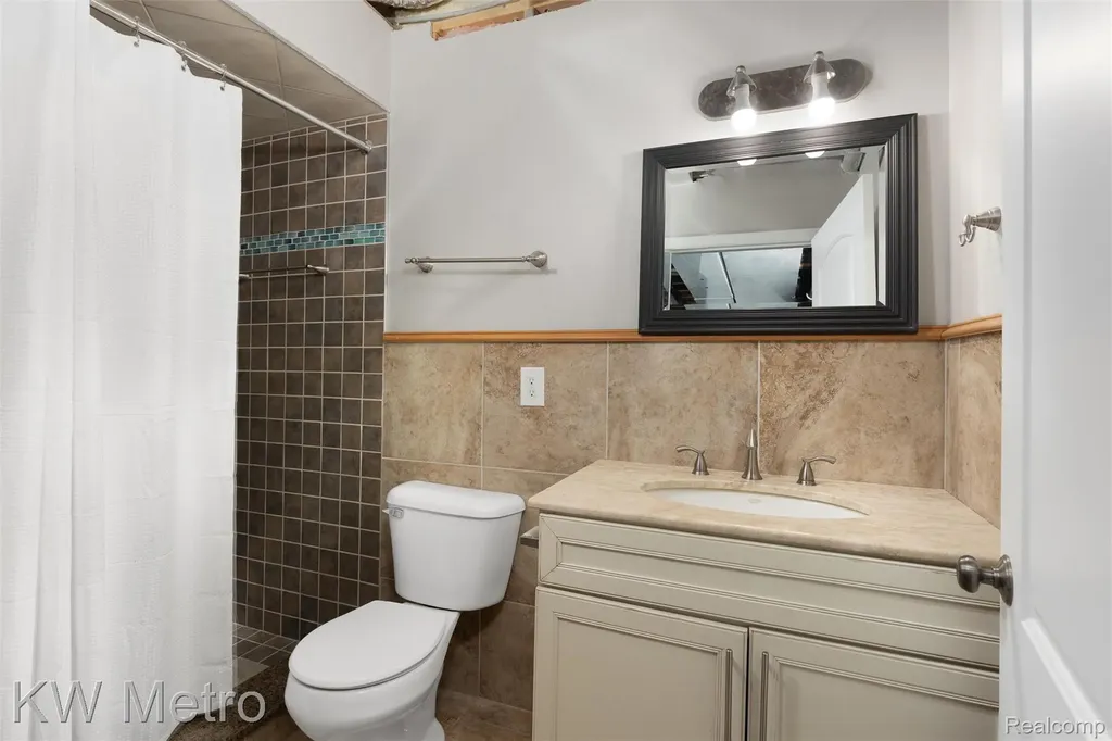 65884 Windrose Court Ray Township MI 48096