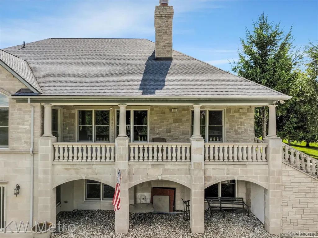 65884 Windrose Court Ray Township MI 48096