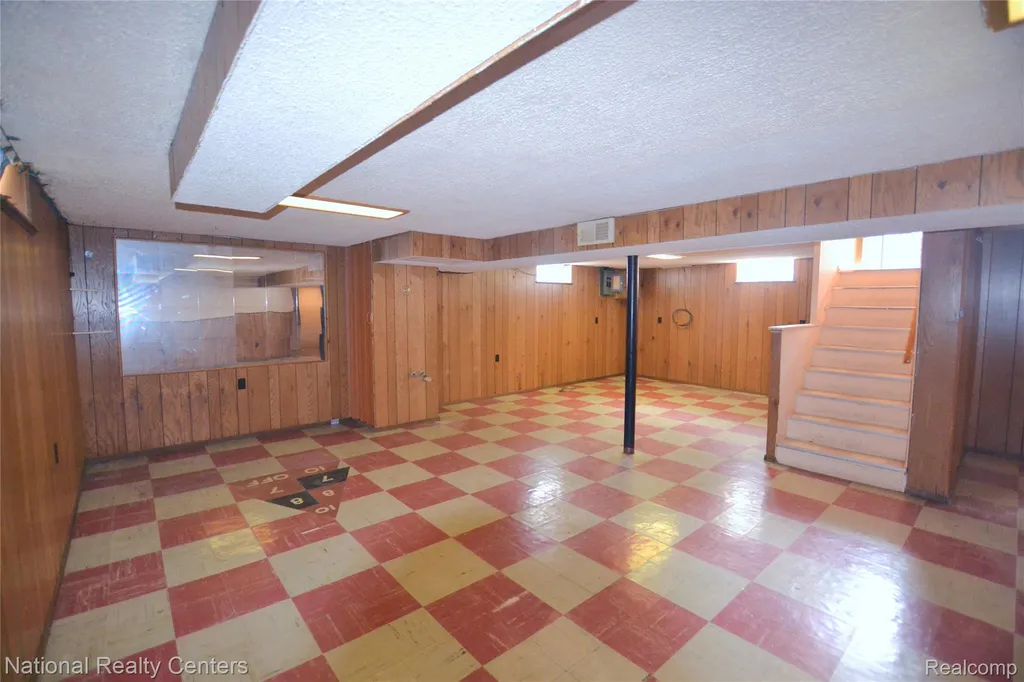 175 John Daly Street Inkster City MI 48141