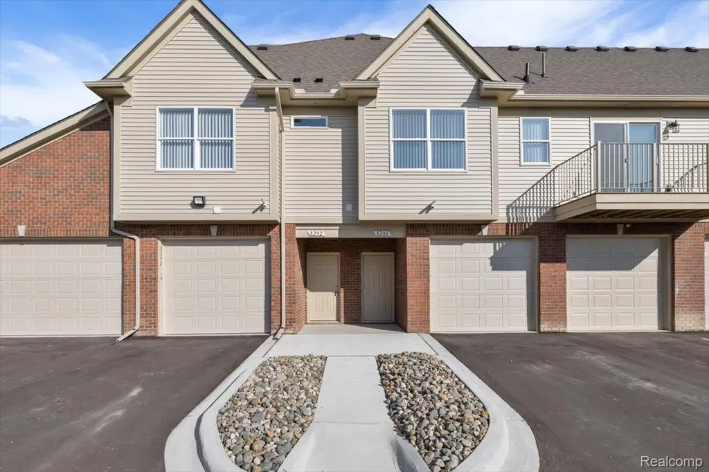 8292 Heywood Circle Sterling Heights City MI 48312