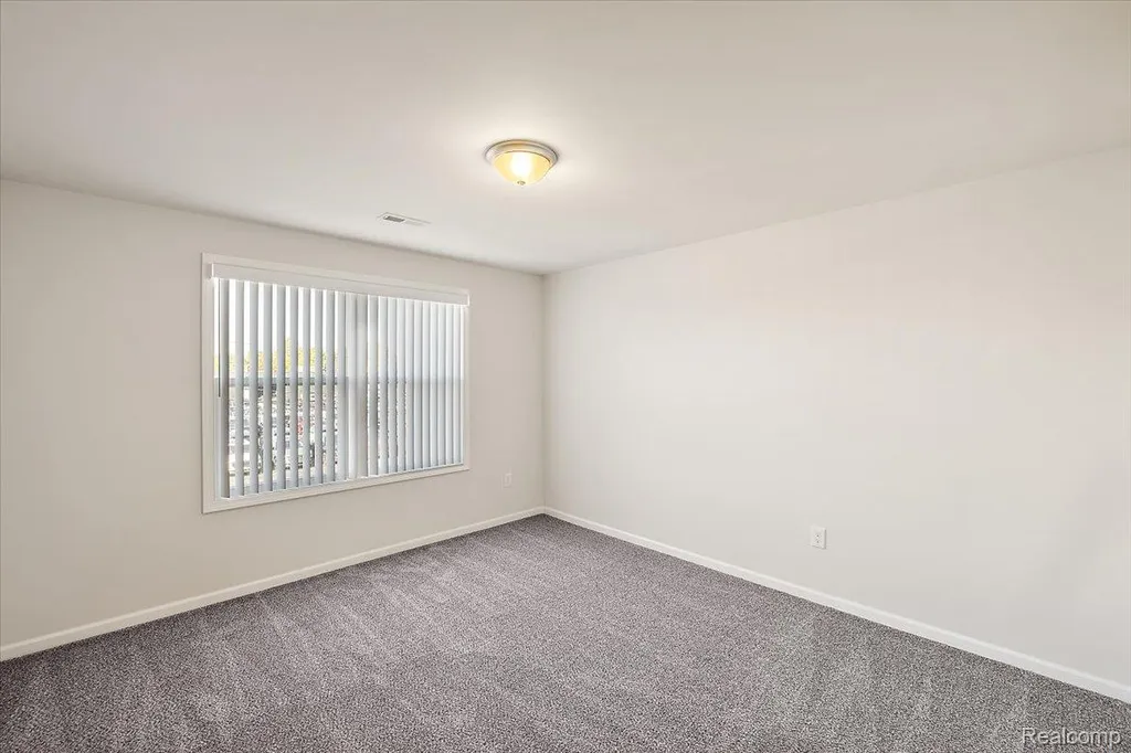 8292 Heywood Circle Sterling Heights City MI 48312