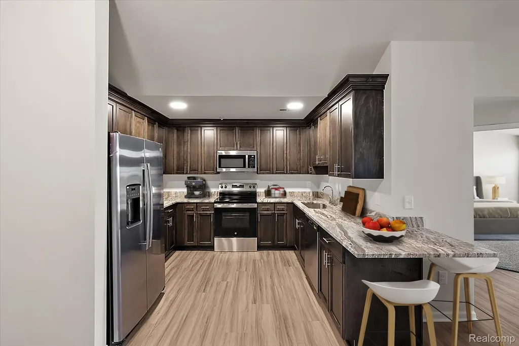 8292 Heywood Circle Sterling Heights City MI 48312