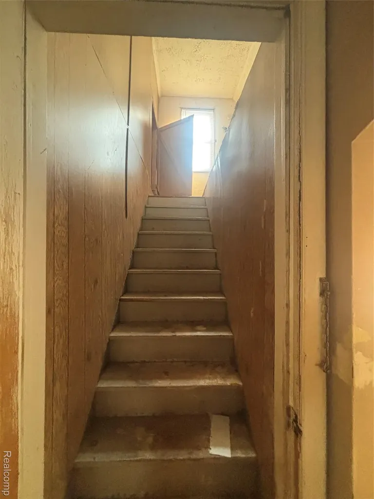 19762 Avon Avenue Detroit City MI 48219