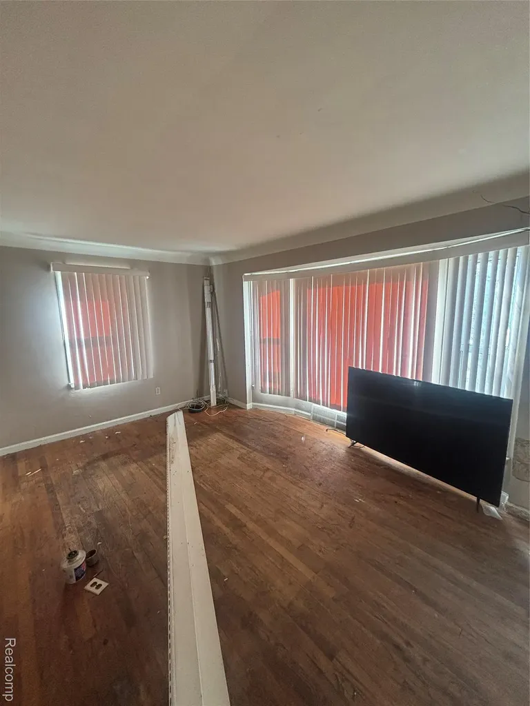 19762 Avon Avenue Detroit City MI 48219