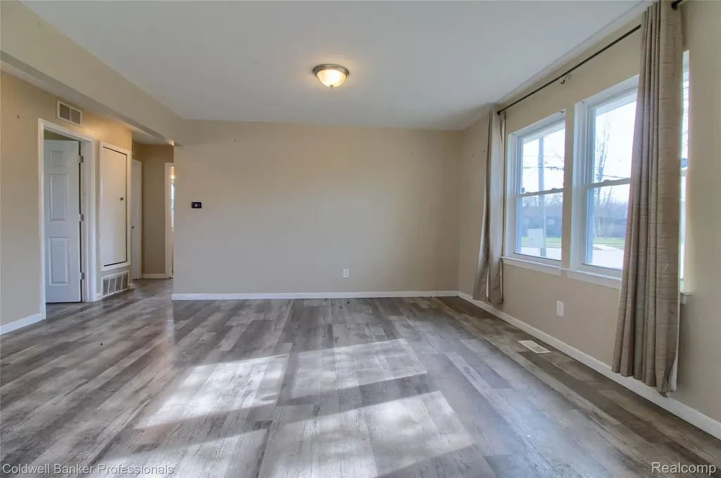 1385 Berkshire Street Westland City MI 48186