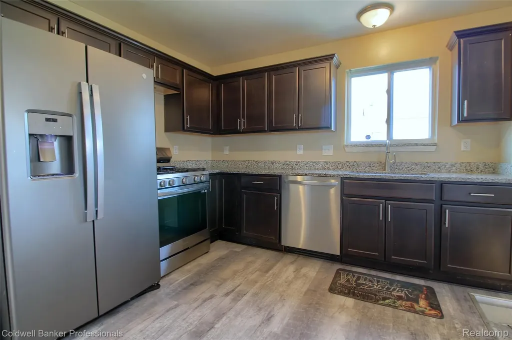 1385 Berkshire Street Westland City MI 48186
