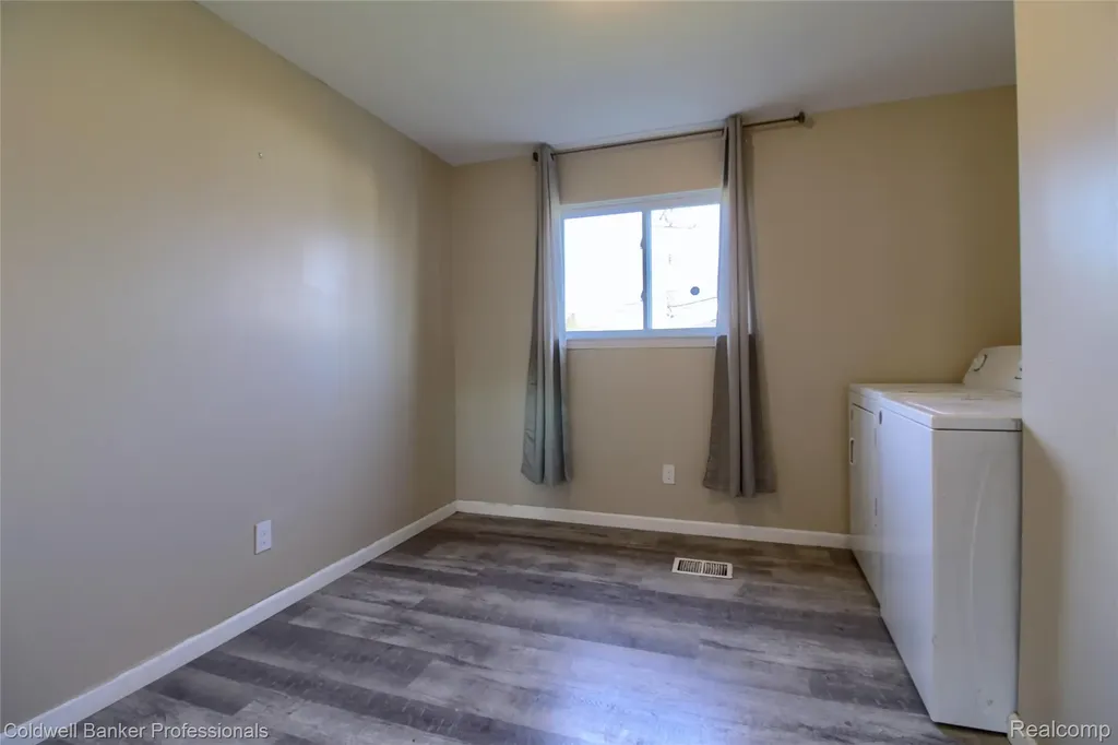 1385 Berkshire Street Westland City MI 48186