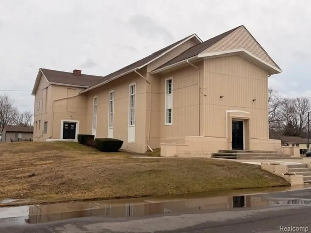 32747 Grand Traverse Street Westland City MI 48186