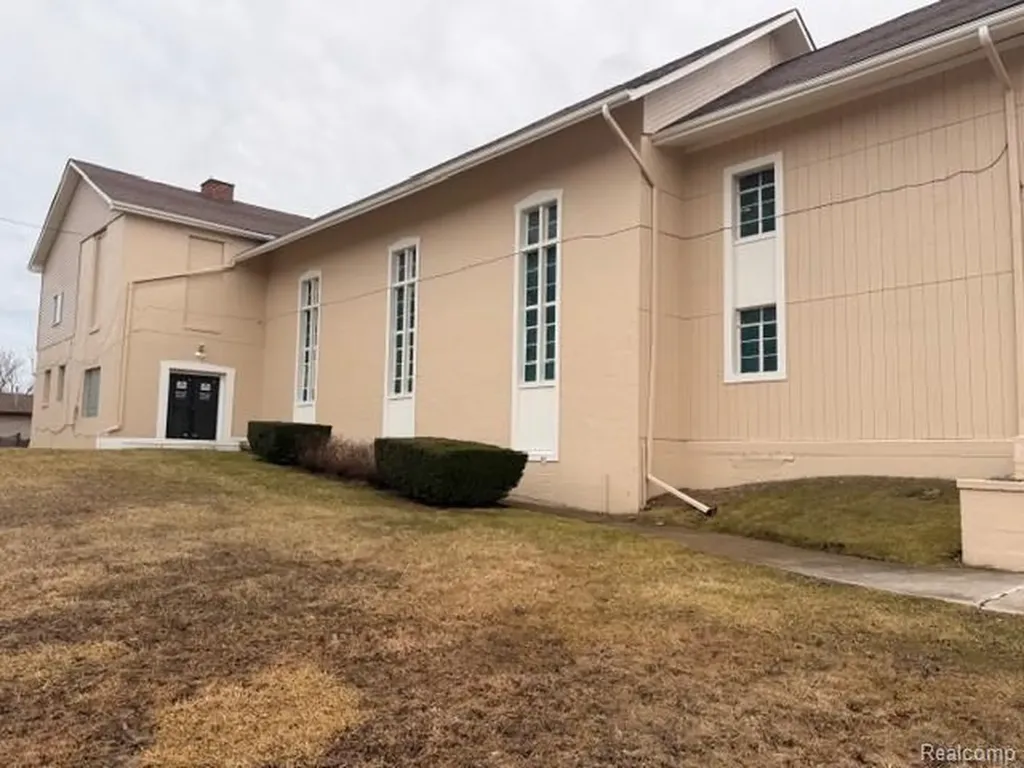 32747 Grand Traverse Street Westland City MI 48186