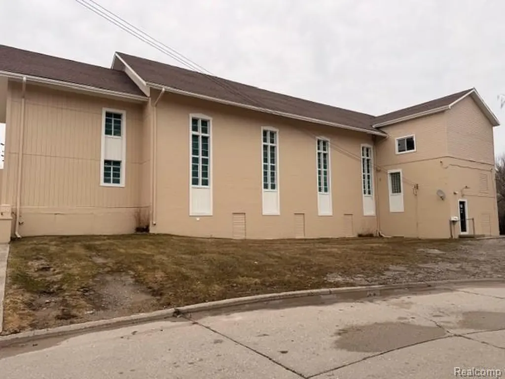 32747 Grand Traverse Street Westland City MI 48186