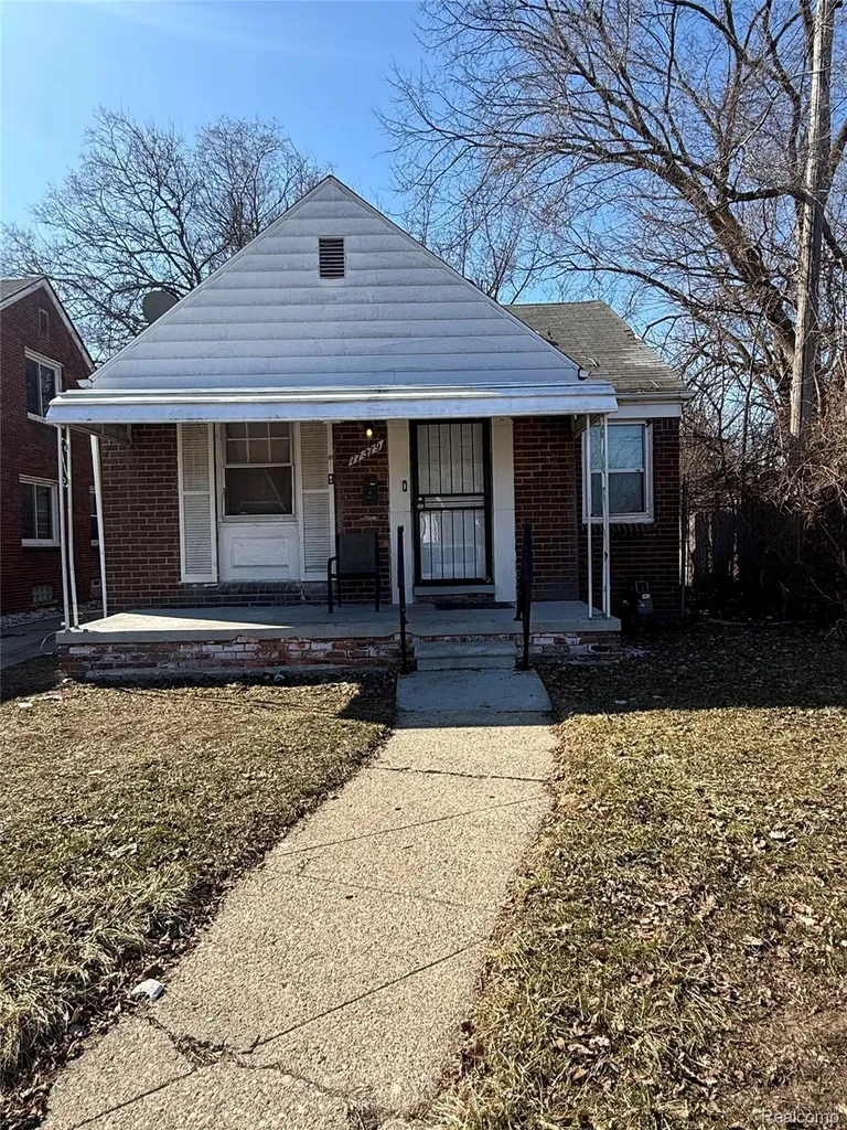 17379 Murray Hill Street Detroit City MI 48235