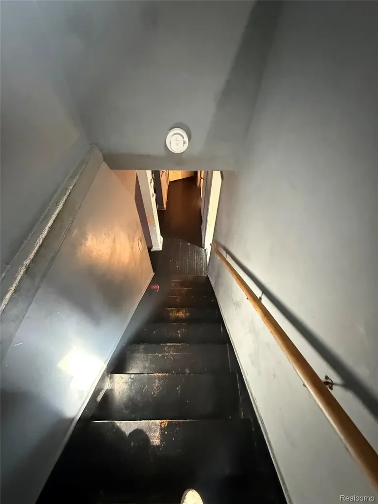 17379 Murray Hill Street Detroit City MI 48235