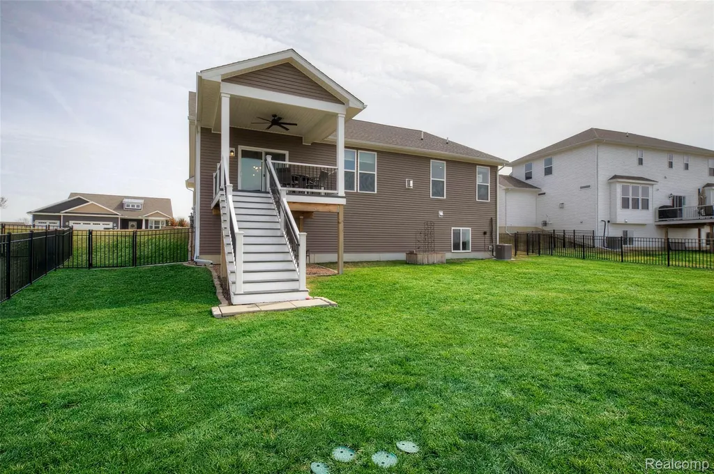 2138 Gambrel Lane Marion Township MI 48843