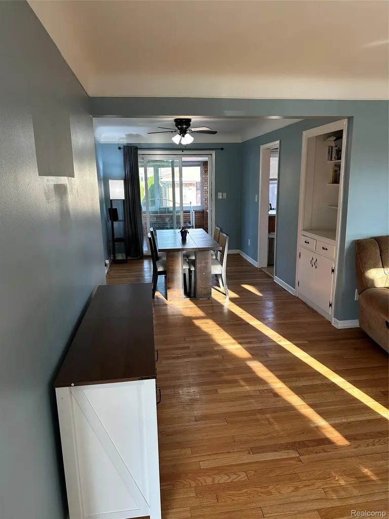 8842 Marion Redford Charter Township MI 48239