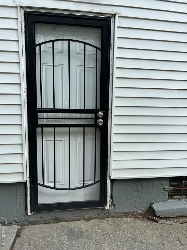 18024 Caldwell Street Detroit City MI 48234