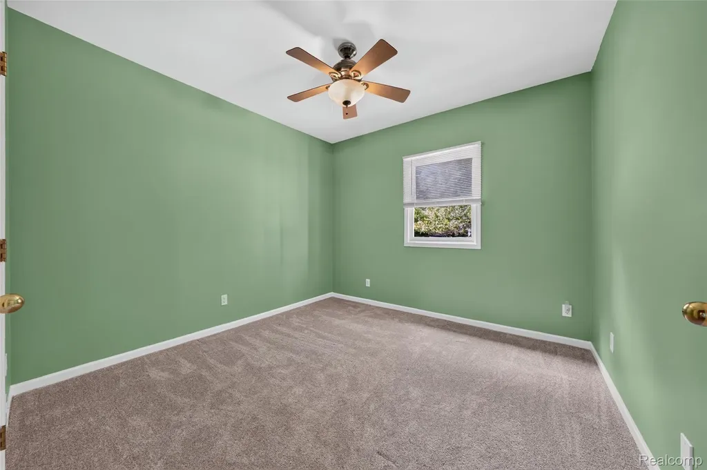 5370 Whipple Lake Road Independence Charter Township MI 48348