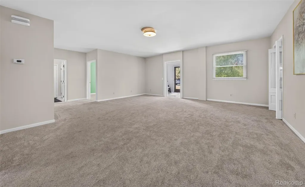 5370 Whipple Lake Road Independence Charter Township MI 48348