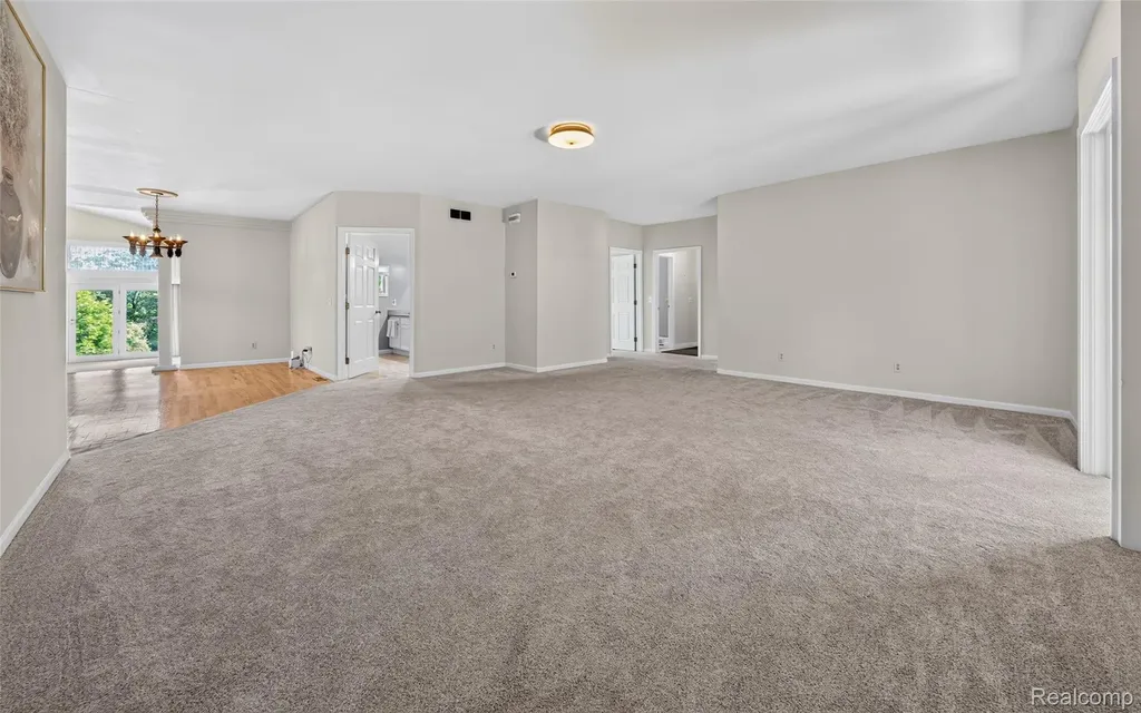 5370 Whipple Lake Road Independence Charter Township MI 48348
