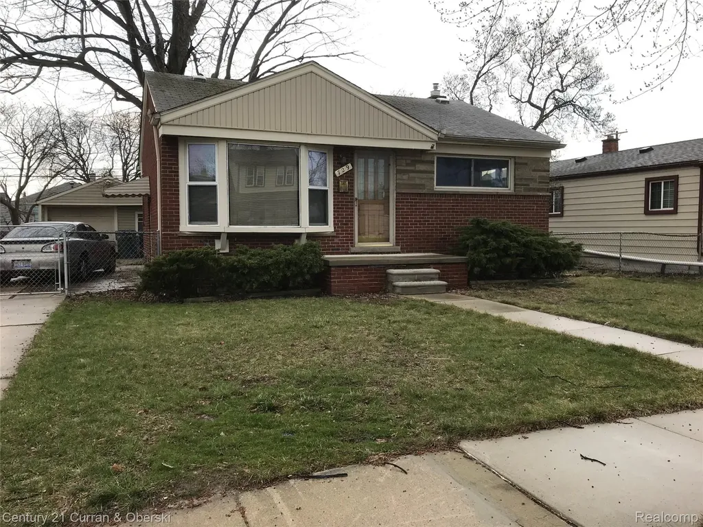 729 Cleophus Parkway Lincoln Park City MI 48146