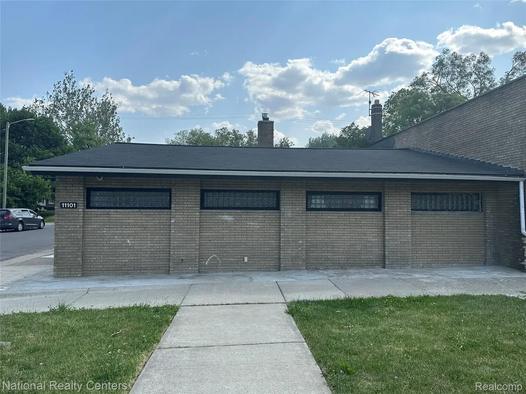 11101 Morang Drive Detroit City MI 48224