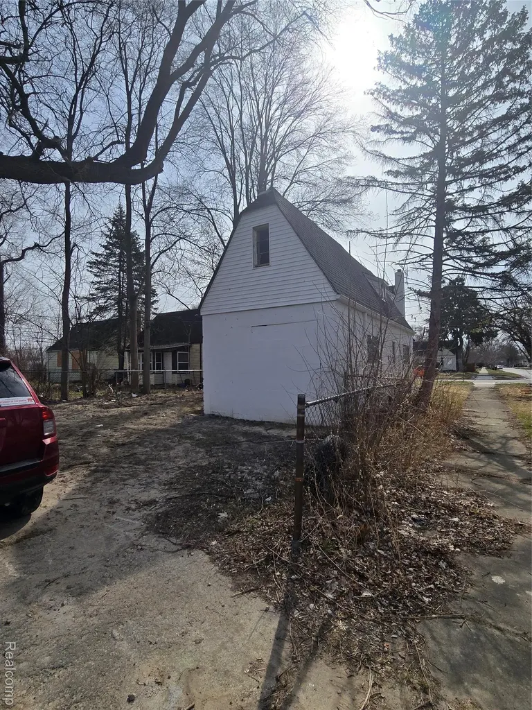 18101 Cornwall Street Detroit City MI 48224