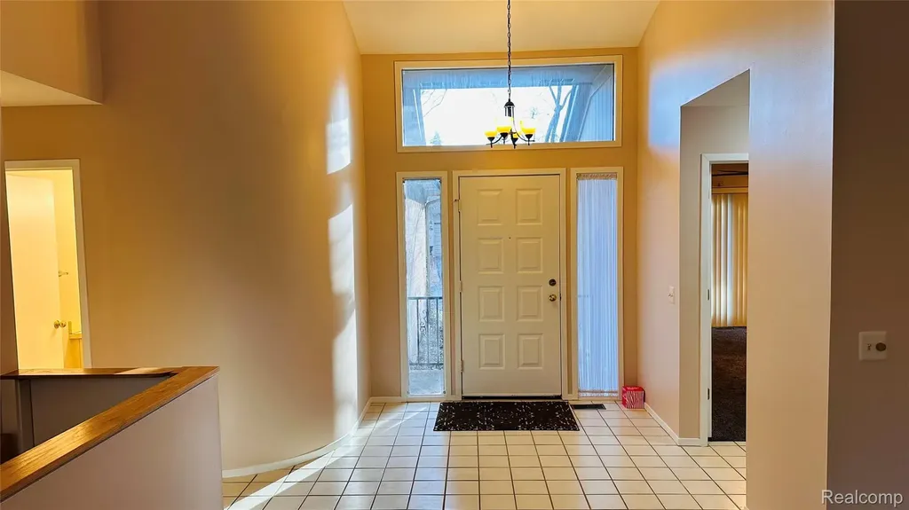 33779 Vista Drive Farmington Hills City MI 48331
