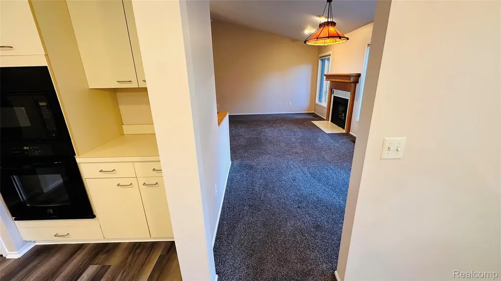 33779 Vista Drive Farmington Hills City MI 48331