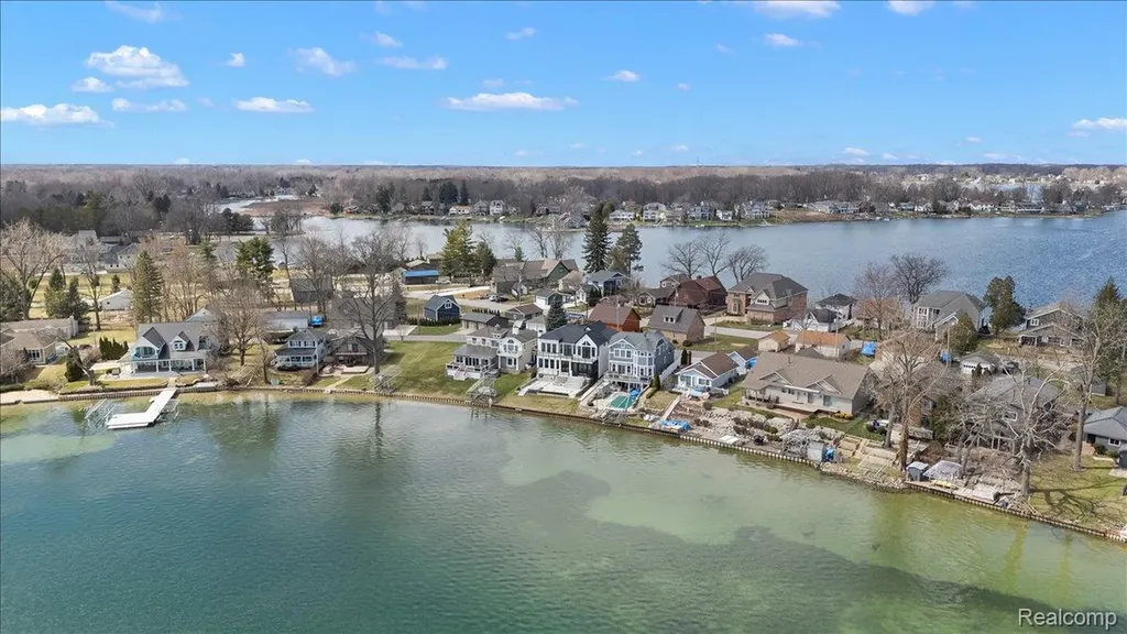13459 Haddon Street Fenton Charter Township MI 48430