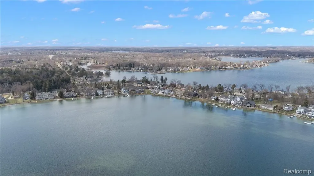 13459 Haddon Street Fenton Charter Township MI 48430