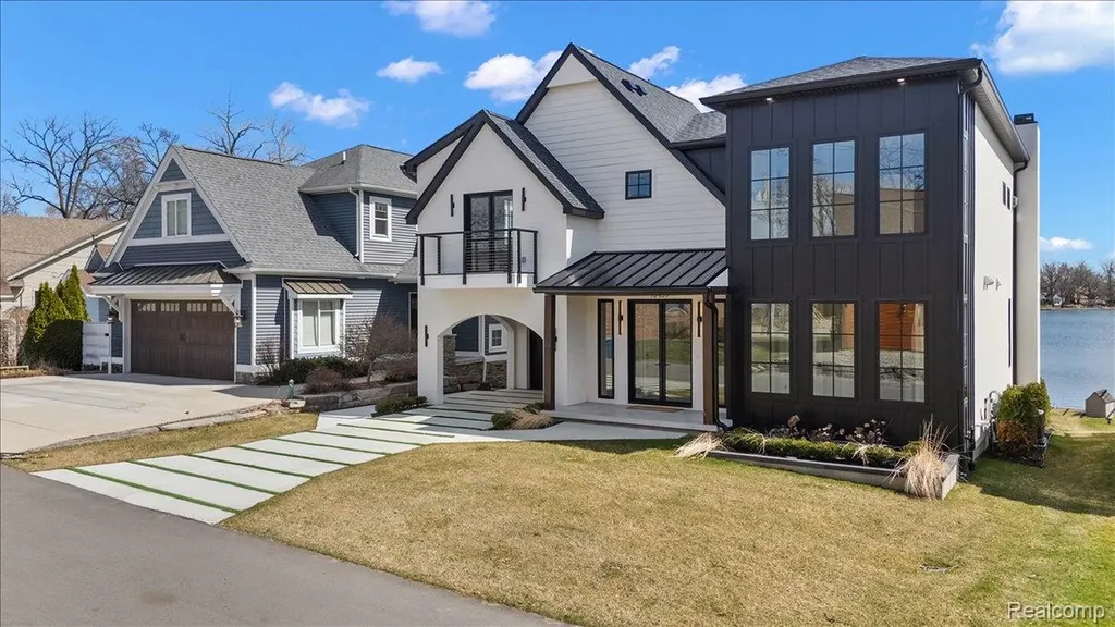 13459 Haddon Street Fenton Charter Township MI 48430
