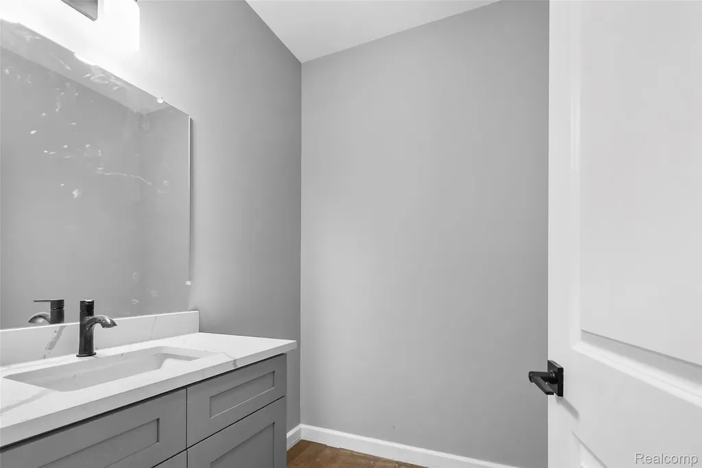 1154 Brendan Bay Drive Grand Blanc Charter Township MI 48439