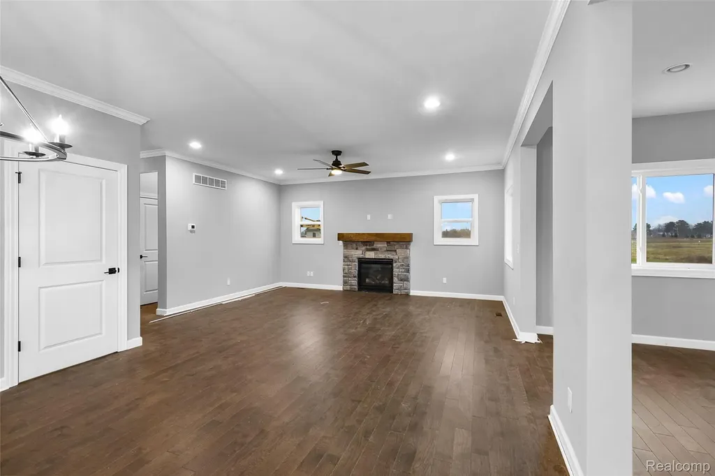 1154 Brendan Bay Drive Grand Blanc Charter Township MI 48439